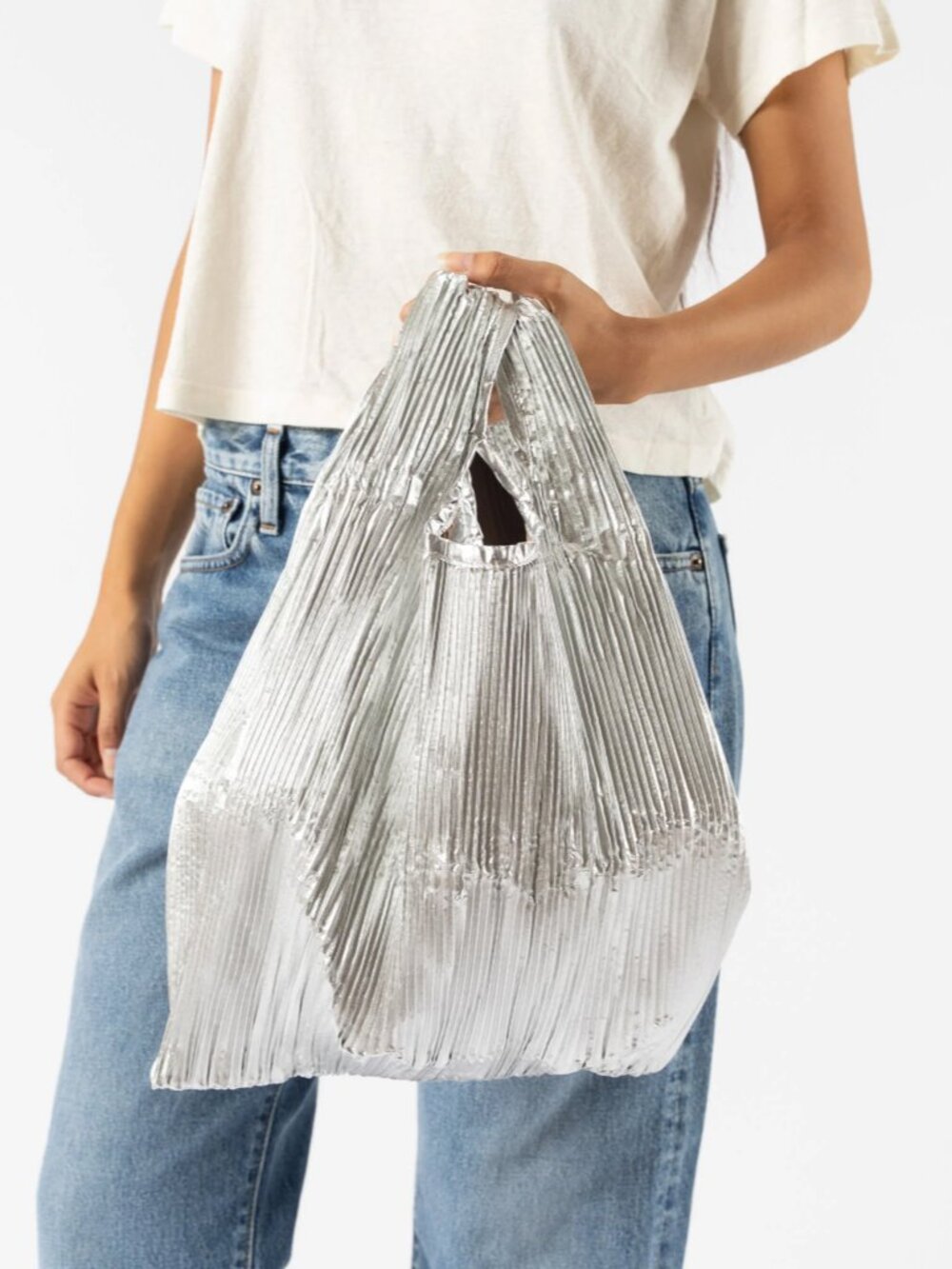 NWT Baggu Pleated Tote Bag - Silver Metallic - Picture 2 of 3